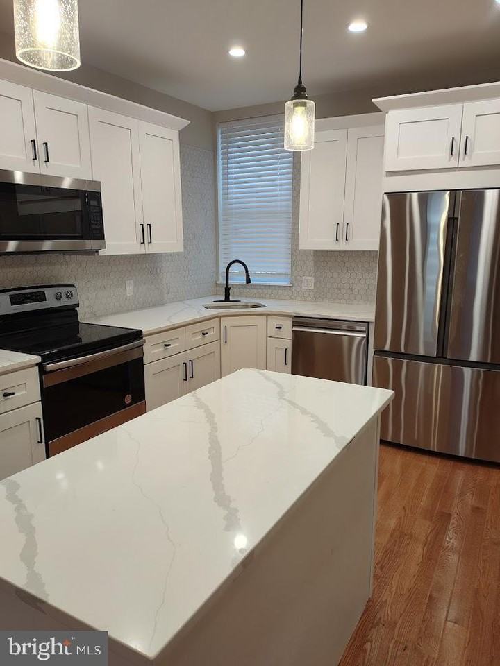 1812 N Croskey St #1 - Photo 5 of 16