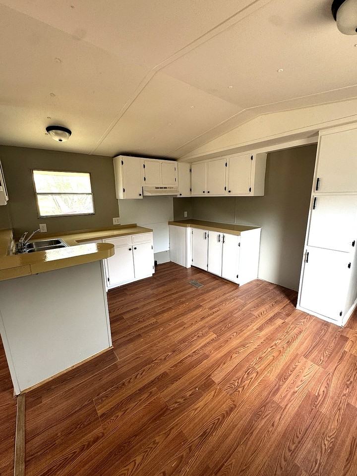 330 Green Dragon Dr #1 - Photo 4 of 8