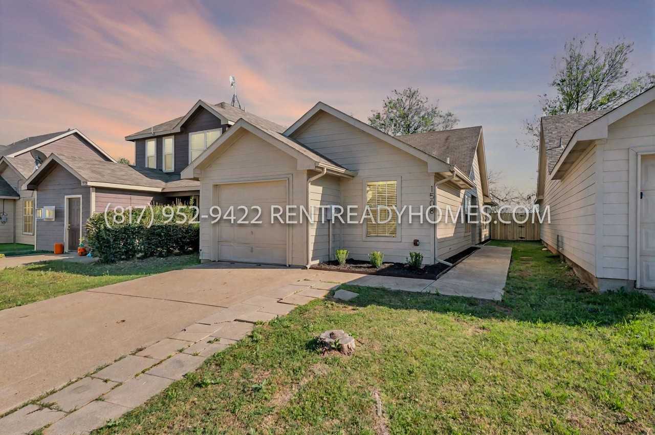 1508 Pine Ln