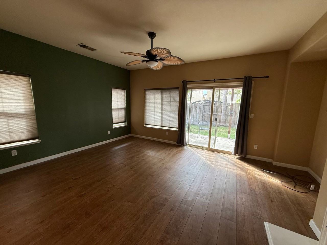 3509 Silverwood Rd - Photo 2 of 12