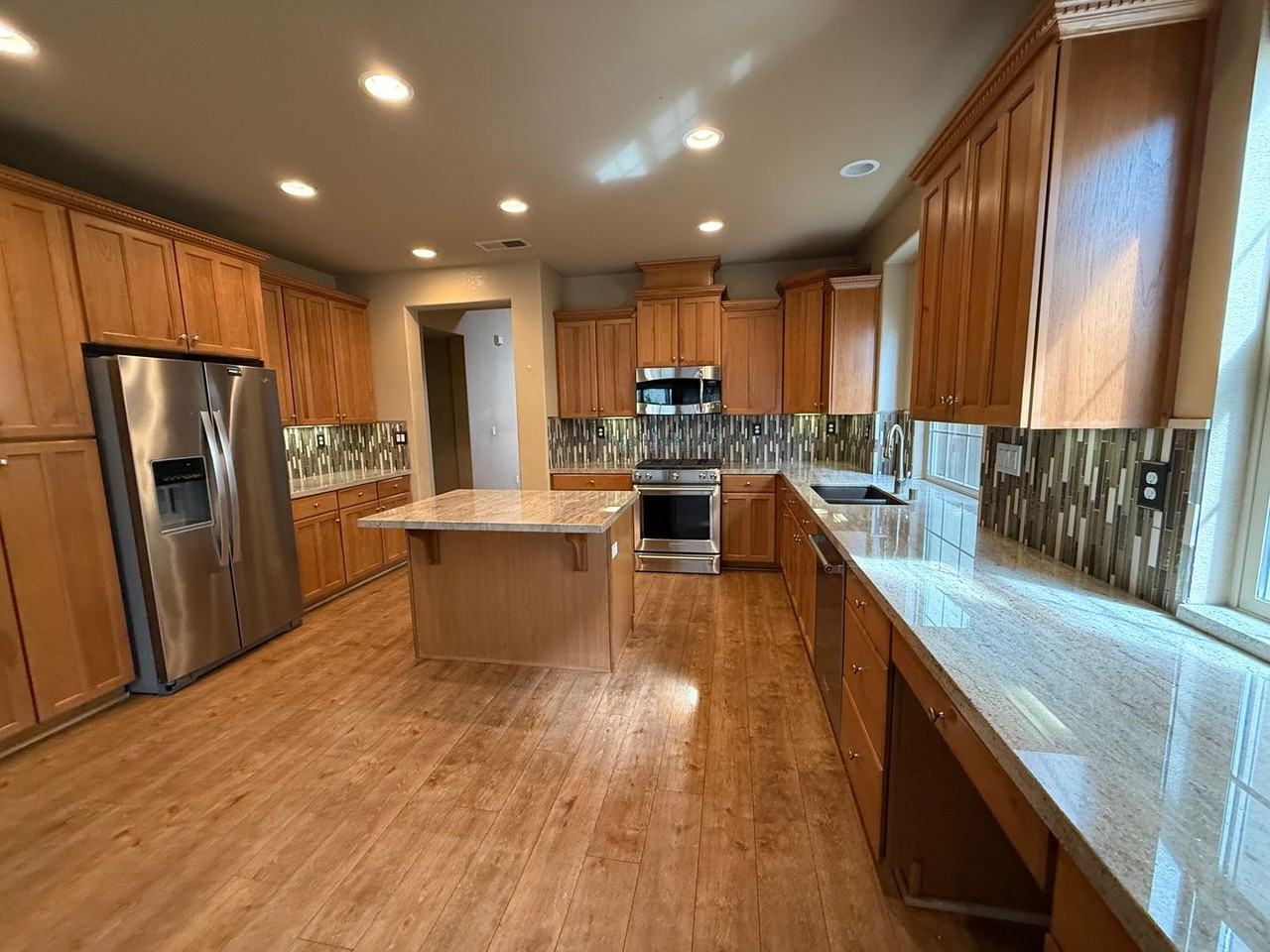 3509 Silverwood Rd - Photo 4 of 12