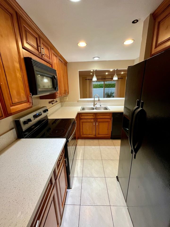 8 Allenwood Lane - Photo 4 of 11