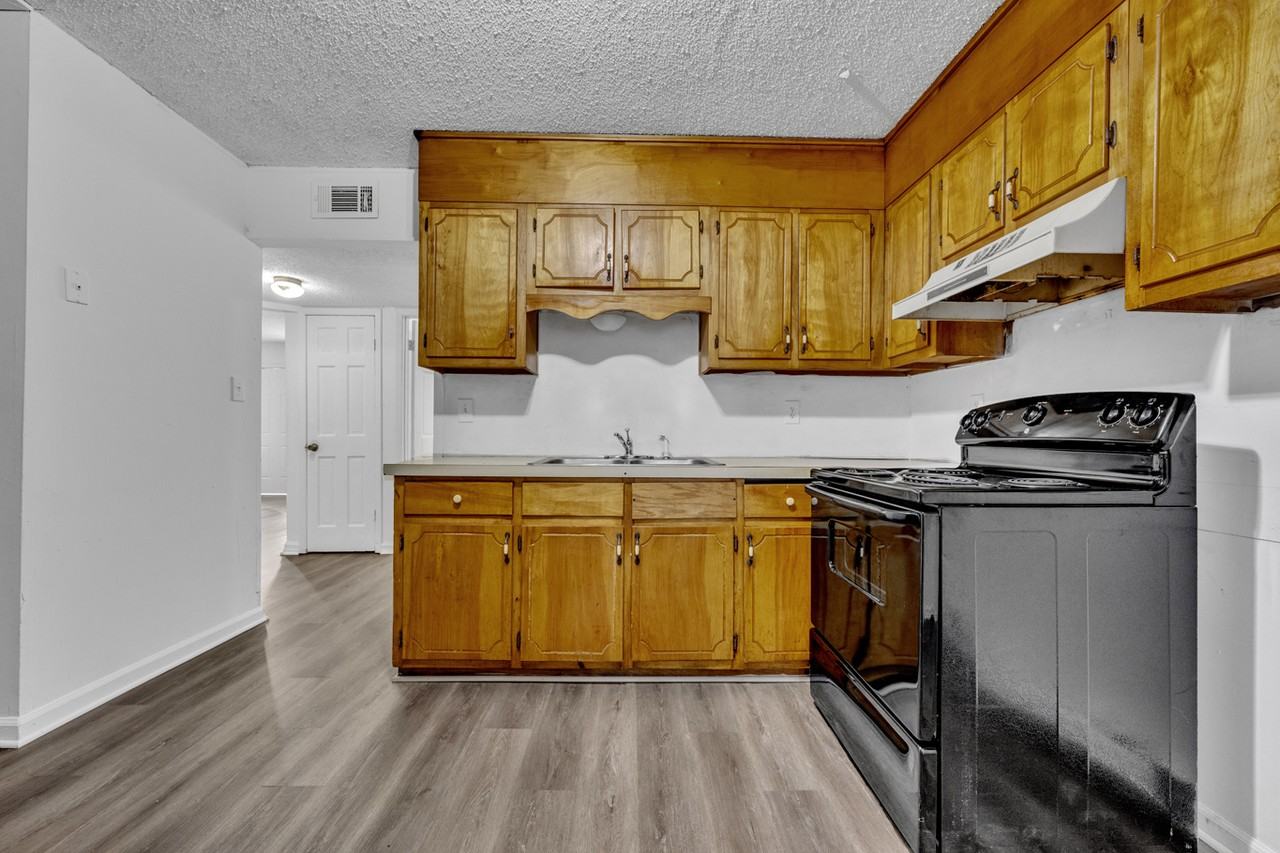 521 16th St Sw #523 - Photo 5 of 21