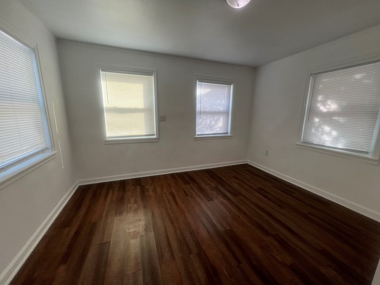 Oak St #25 - Photo 2 of 16