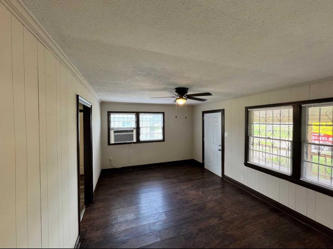 3529 Greinwich Blvd #1 - Photo 5 of 28