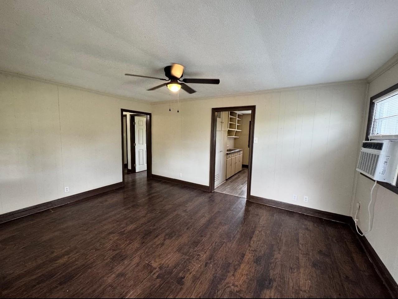 3529 Greinwich Blvd #1 - Photo 6 of 28