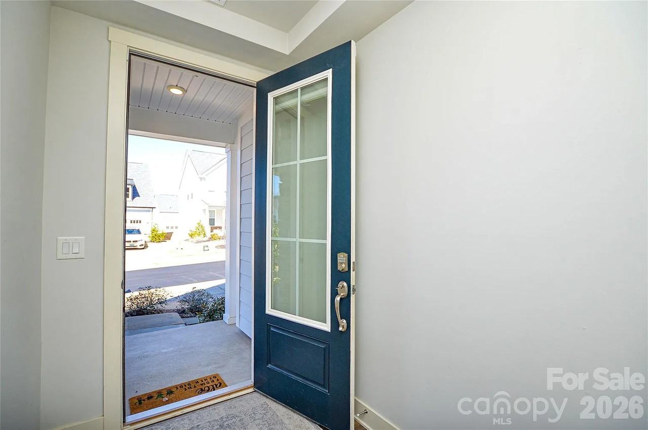 6133 Alsace Ln #1 - Photo 5 of 18