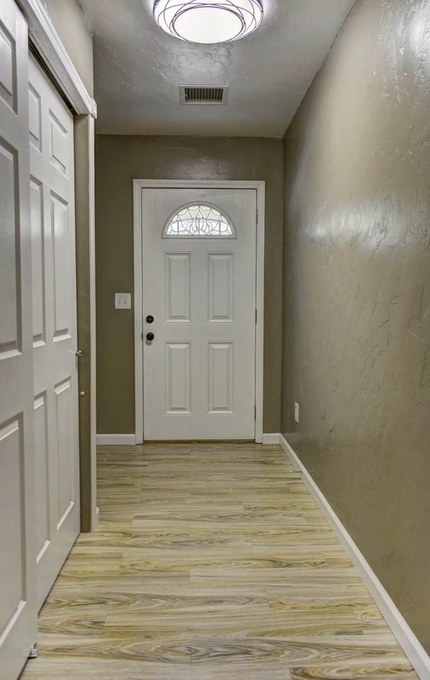 327 Gail Gardner Way - Photo 3 of 37