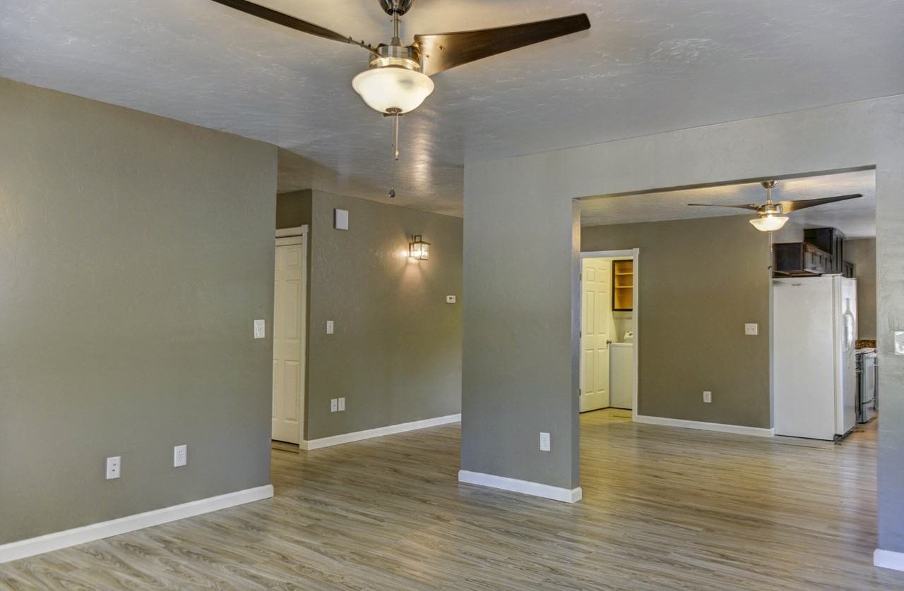 327 Gail Gardner Way - Photo 7 of 37