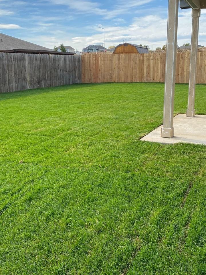 1317 W Bonneville St - Photo 6 of 19