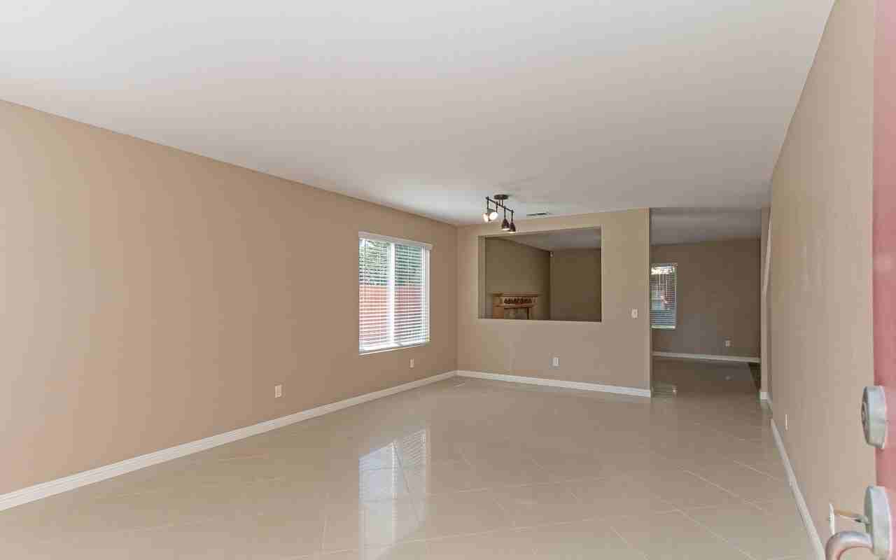 3384 Morning View Dr - Photo 4 of 41