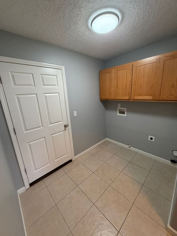 929 Wassom St - Photo 5 of 30