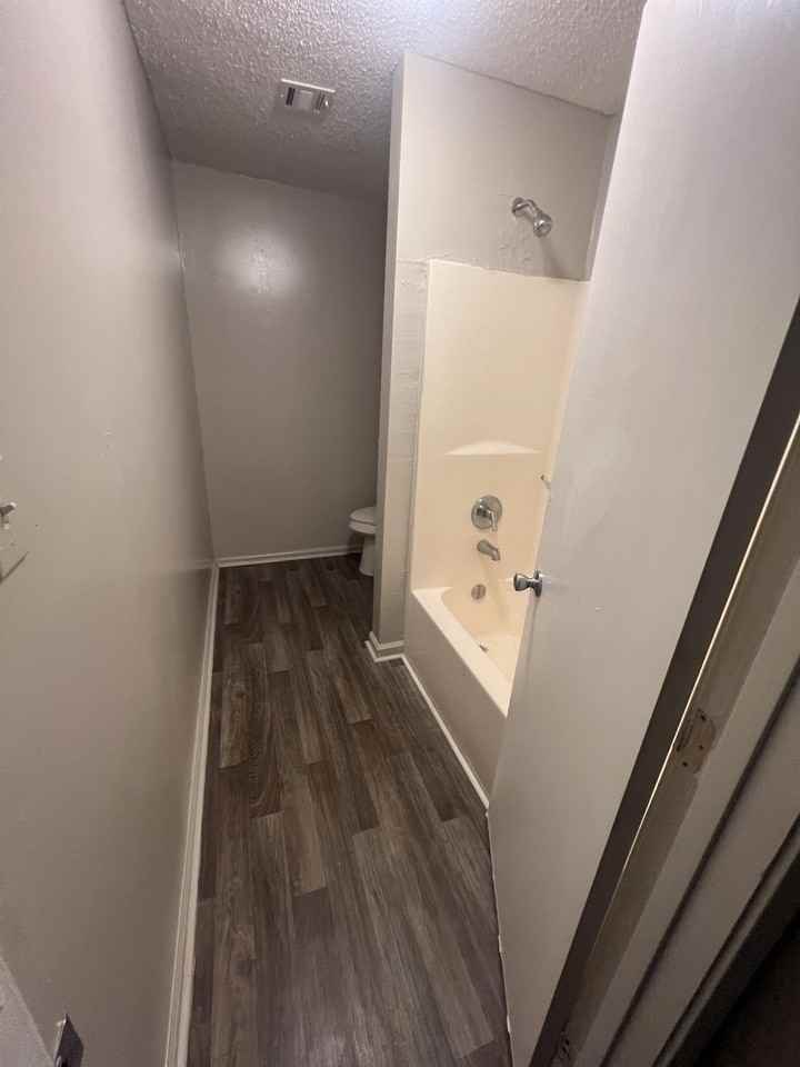 1000 E Simcoe St #1 - Photo 7 of 10