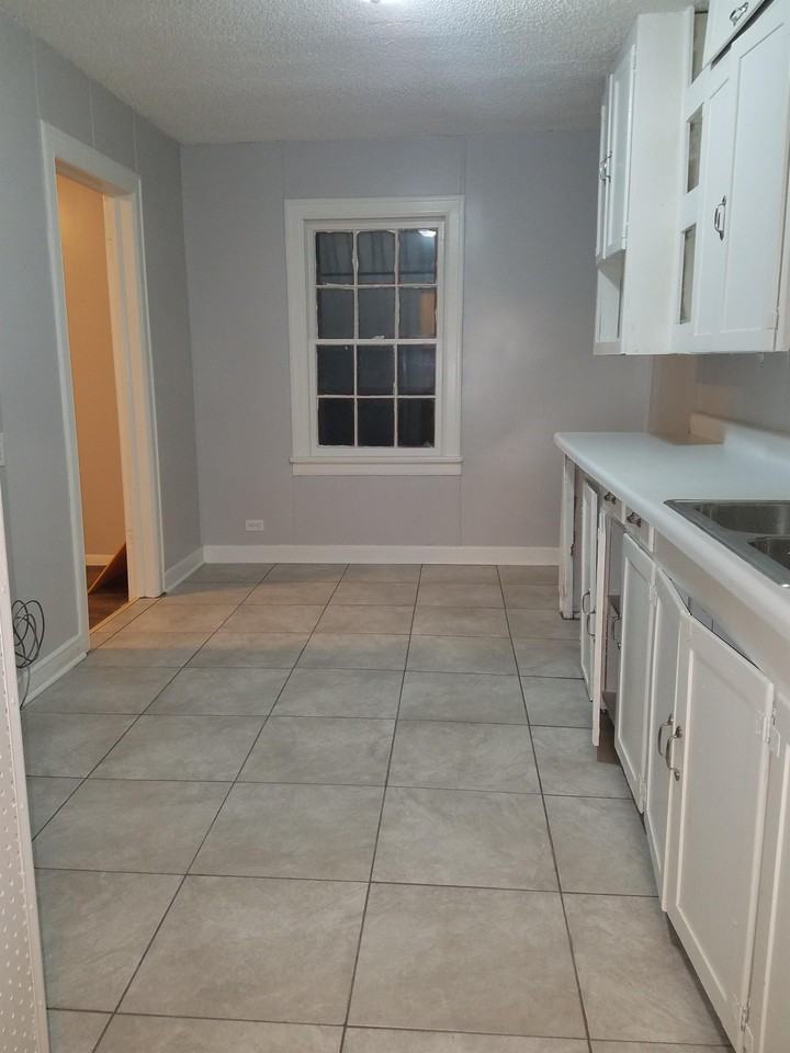 221 Leonard Dr #1 - Photo 6 of 21