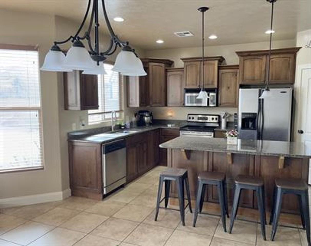 157 S 4100 W - Photo 3 of 12