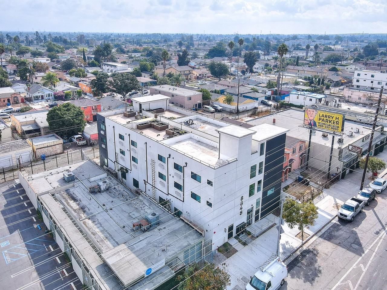 8848 S. Vermont Ave - Photo 2 of 4