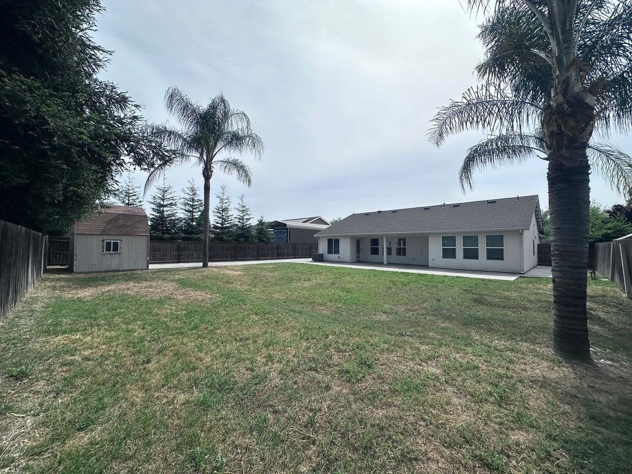 3316 W Wren Ave - Photo 5 of 23