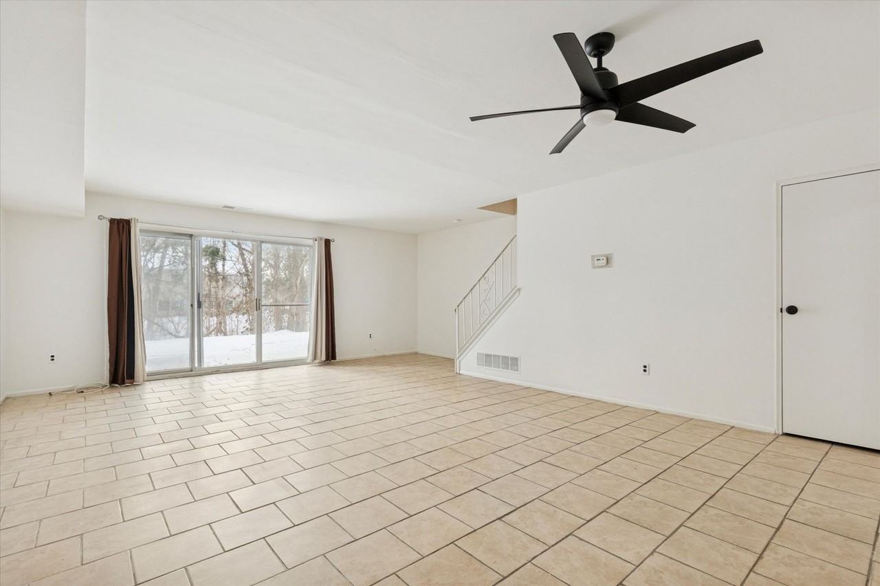 21 Cavendish Dr - Photo 6 of 32