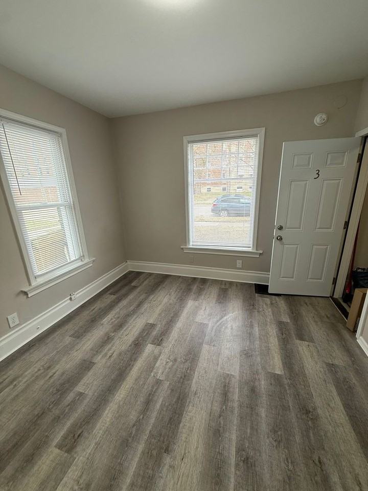 25 Parkview St #3 - Photo 2 of 8