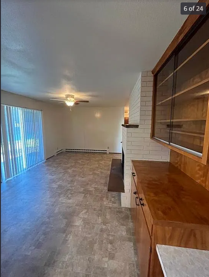 2284 Cedar Ln - Photo 6 of 24