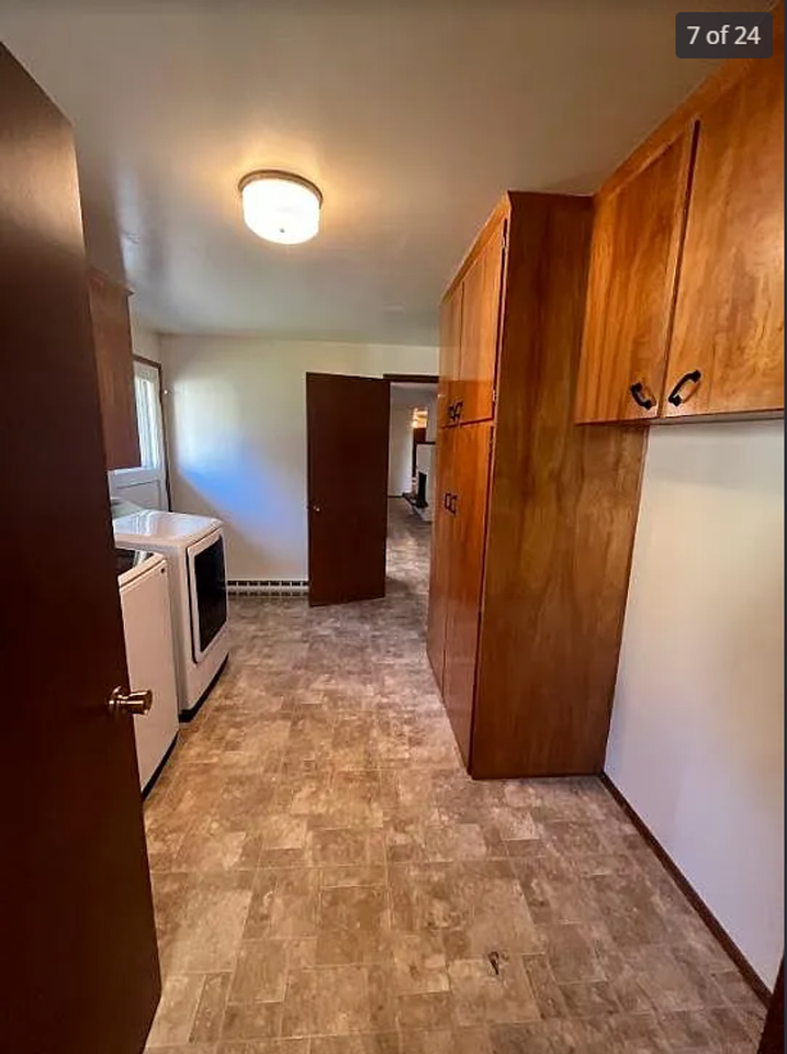 2284 Cedar Ln - Photo 7 of 24