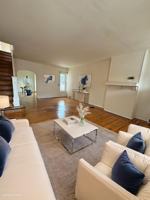 featured image of 521 E Westmoreland St #1