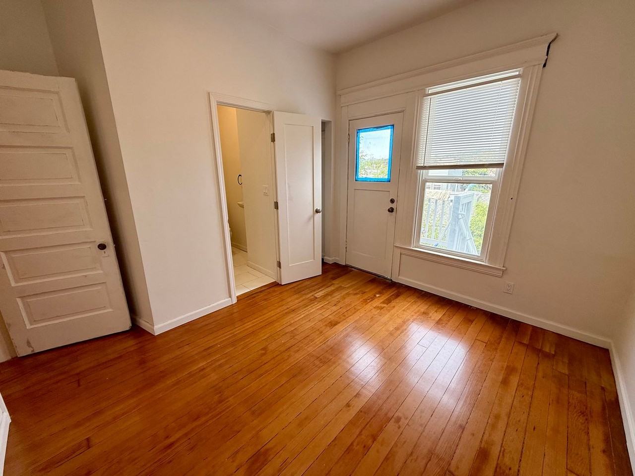 1130 Clement St - Photo 5 of 13