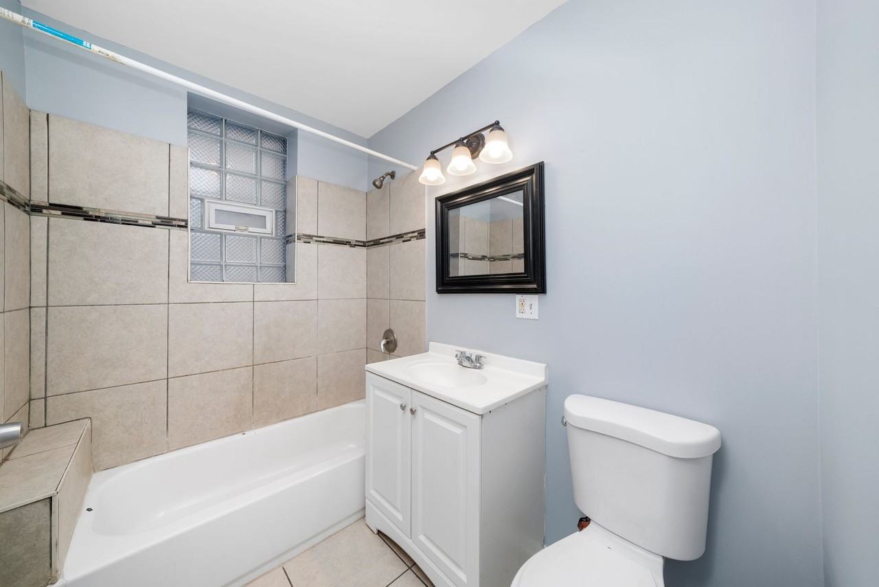 6553-6555 S Martin Luther King Dr - Photo 3 of 5