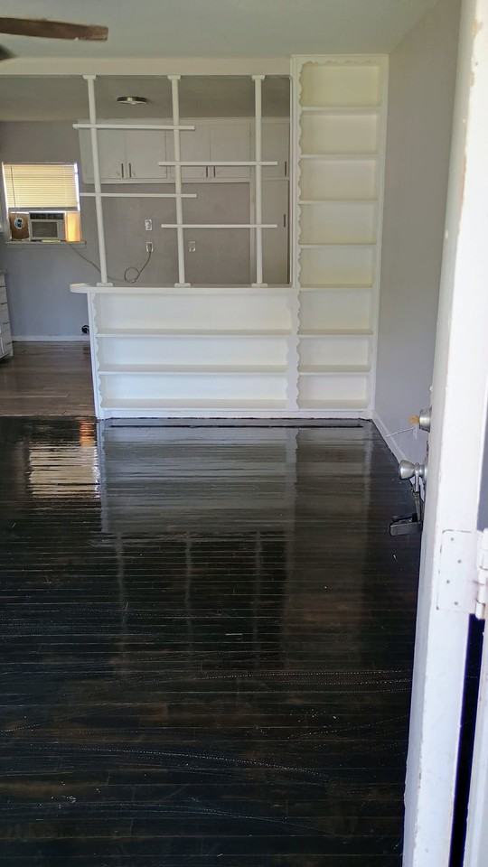 1046 Star St #1 - Photo 2 of 16