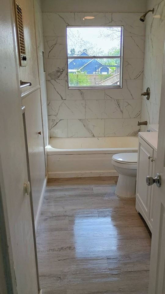 1046 Star St #1 - Photo 7 of 16