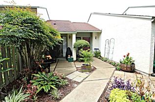 900 Bay Dr - Photo 1 of 1