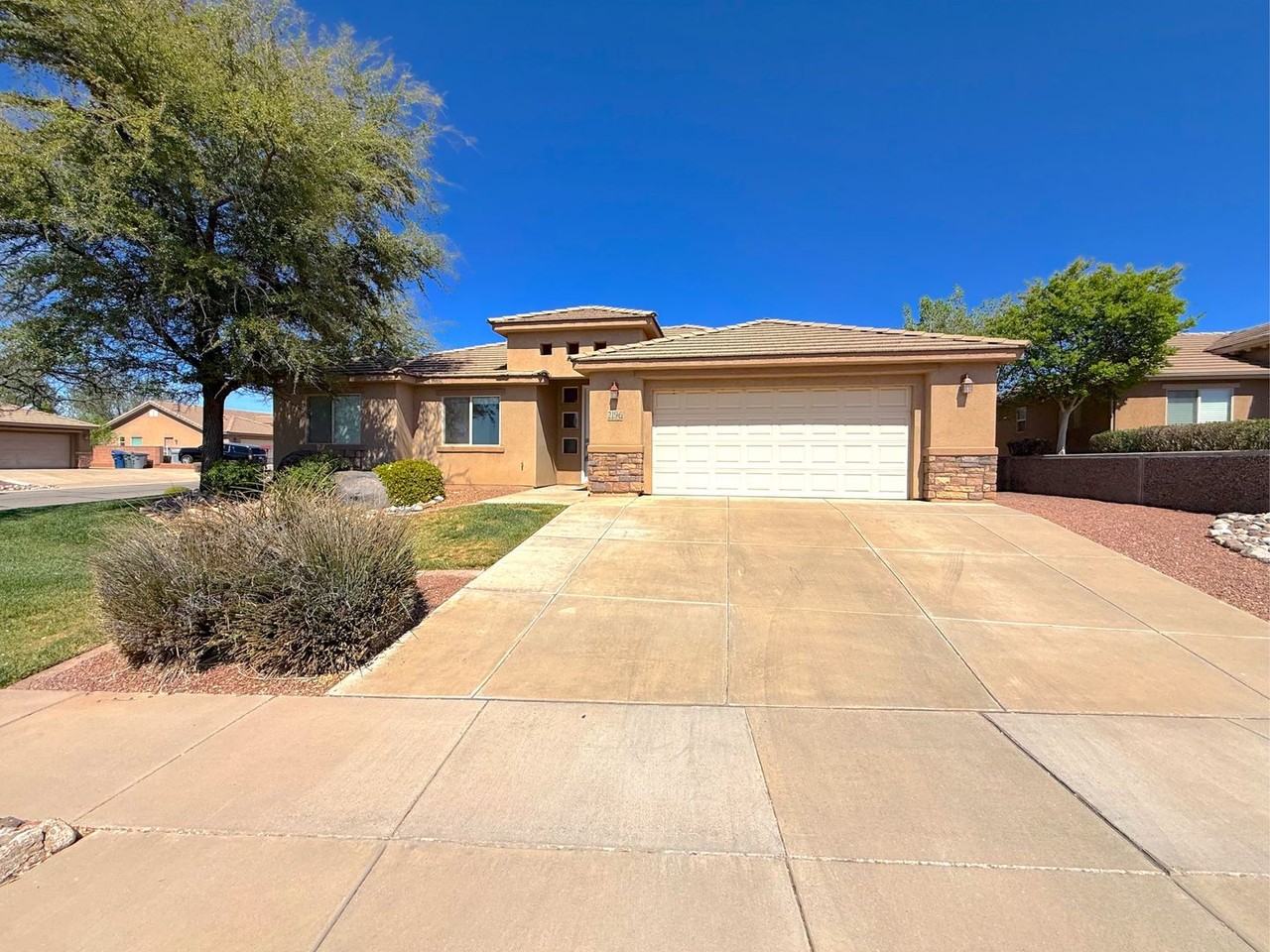 2196 W 1390 N - Photo 3 of 25