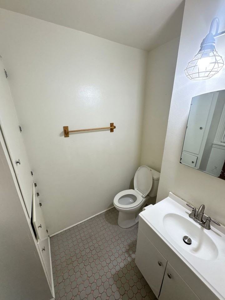 409 Chickasaw Trl - Photo 5 of 9