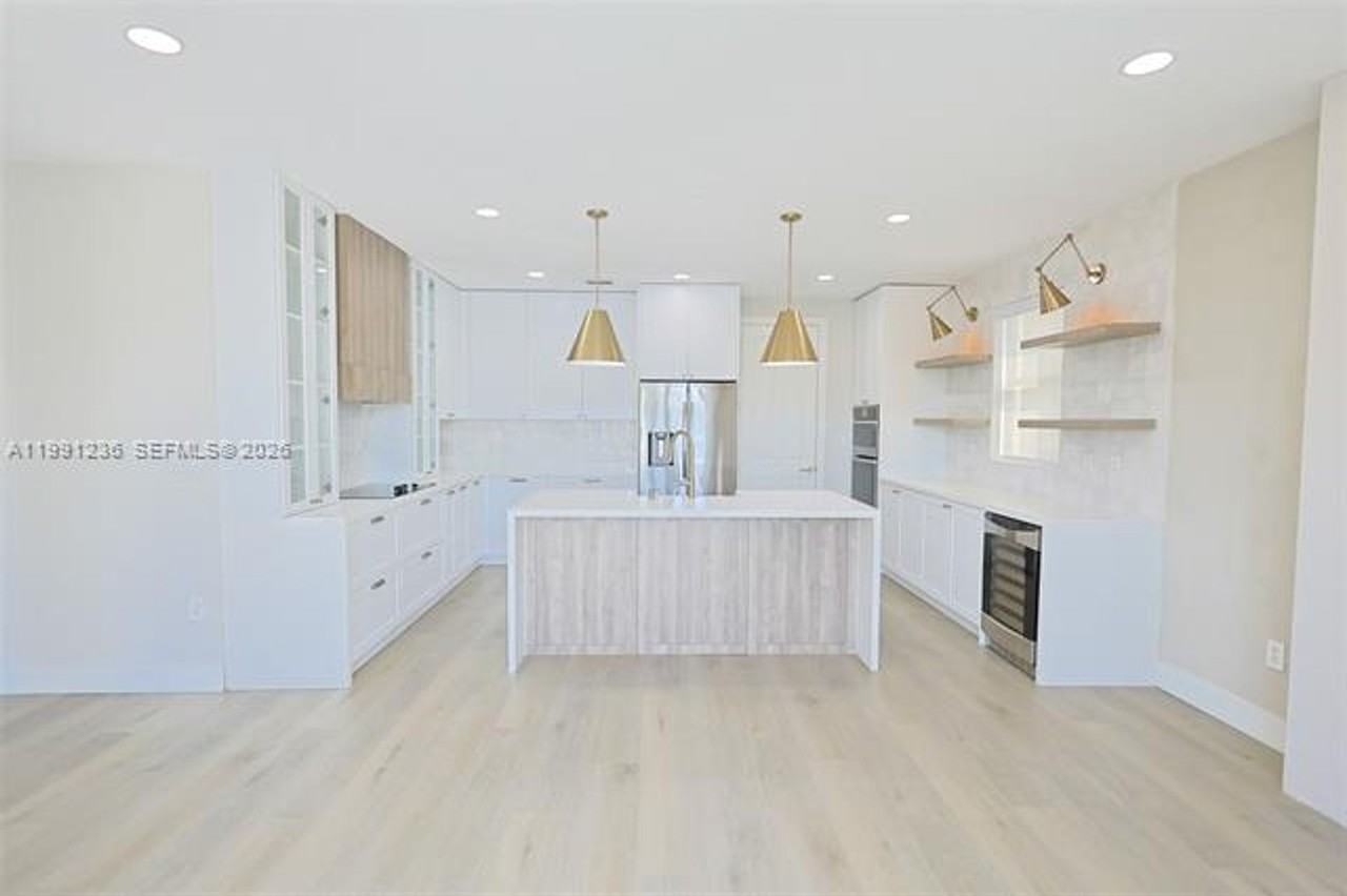 8800 Nw 98th Ct - Photo 3 of 41