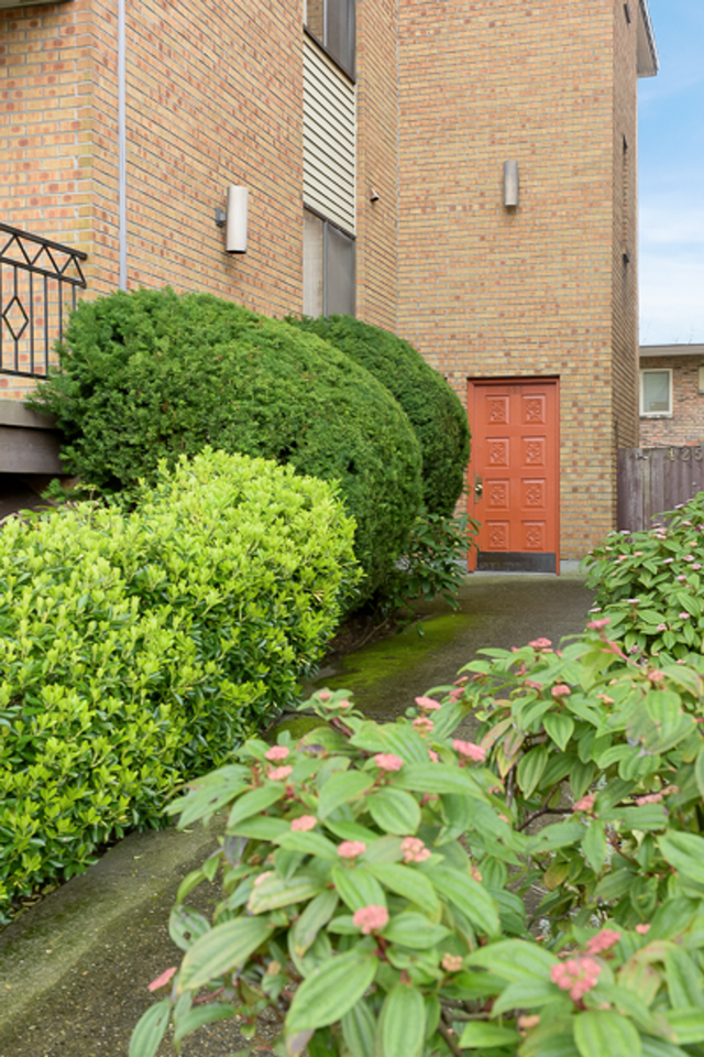 Malden House - Photo 3 of 5