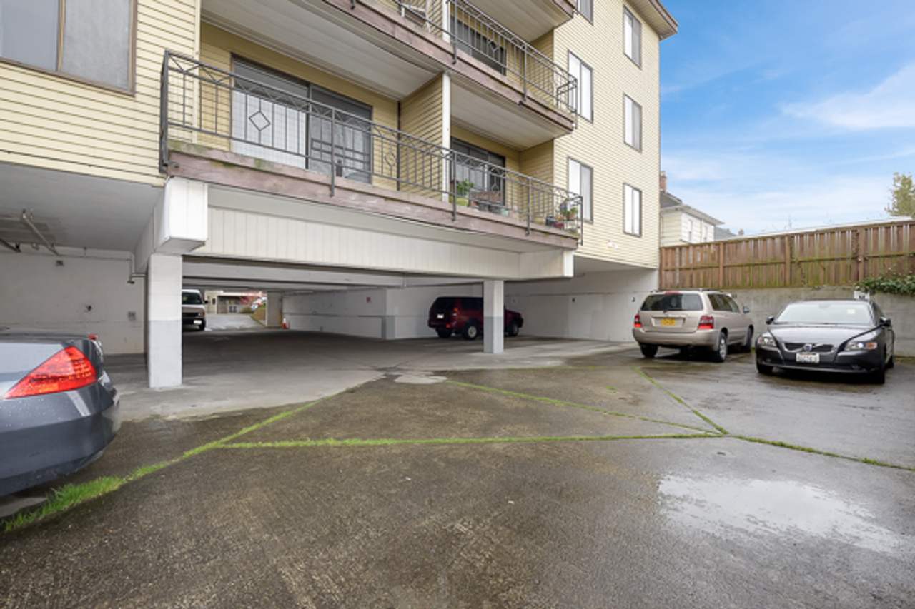 Malden House - Photo 4 of 5