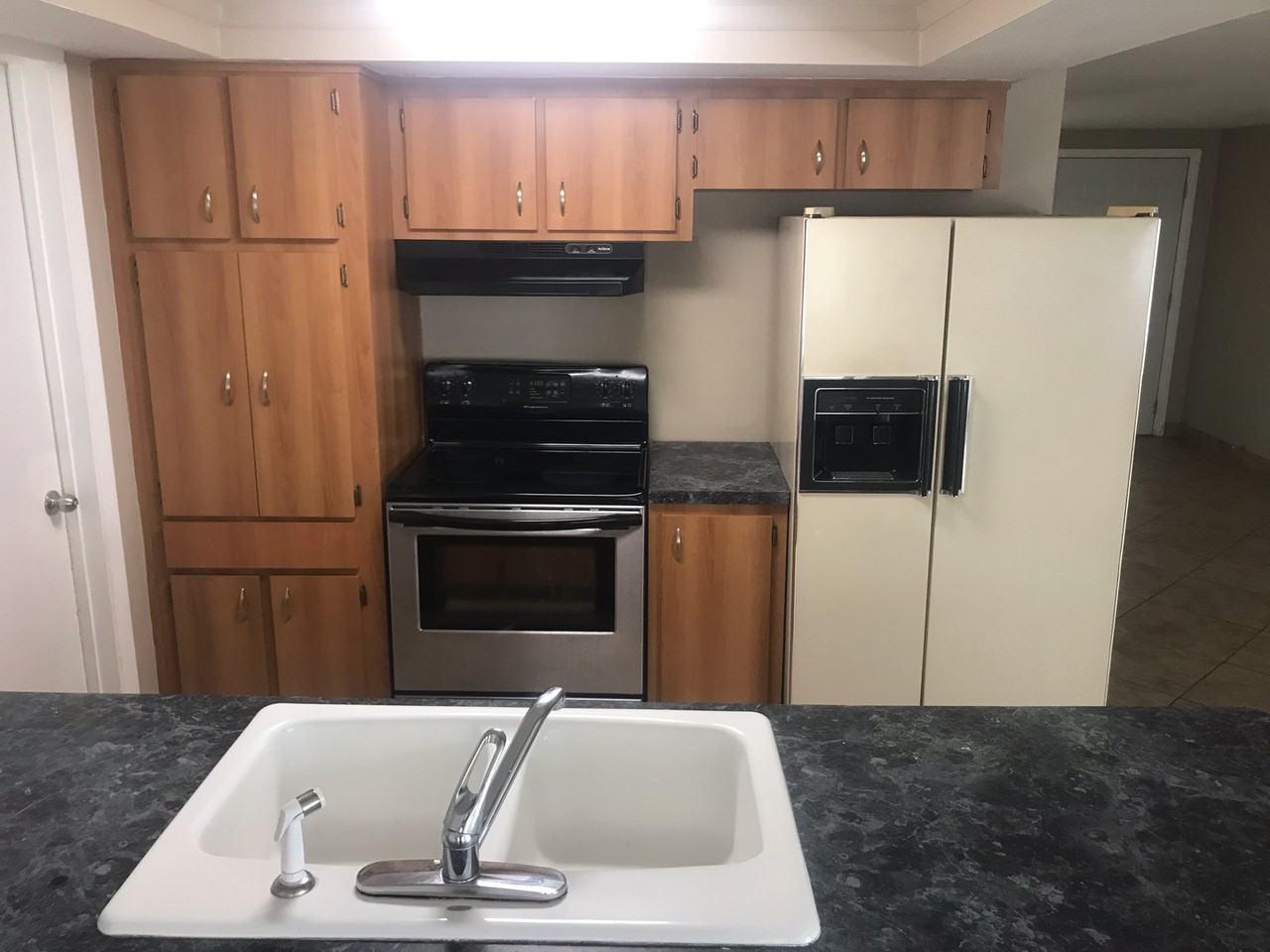 5906 Elkhorn Blvd - Photo 6 of 13