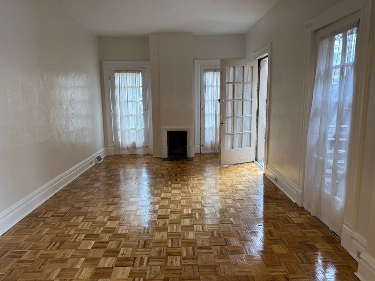 5431 Howe Street - Photo 2 of 44
