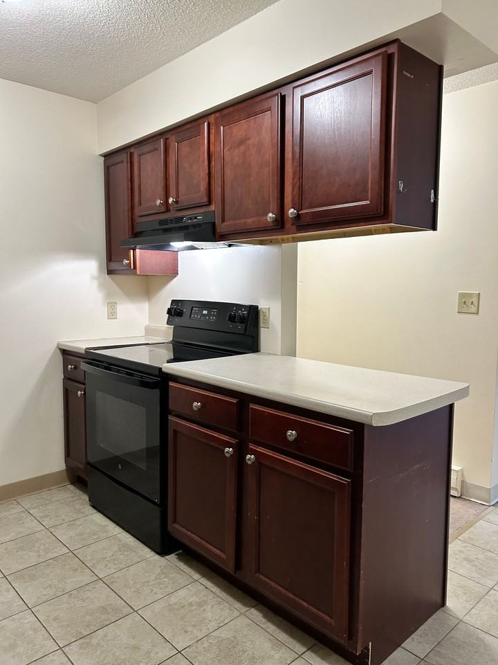 Whispering Meadows - Photo 4 of 10