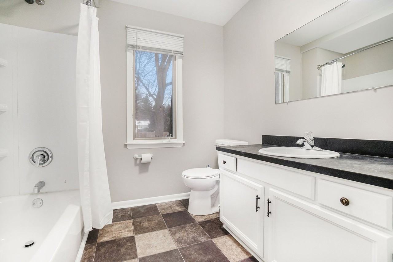 6133 King Hwy - Photo 7 of 20