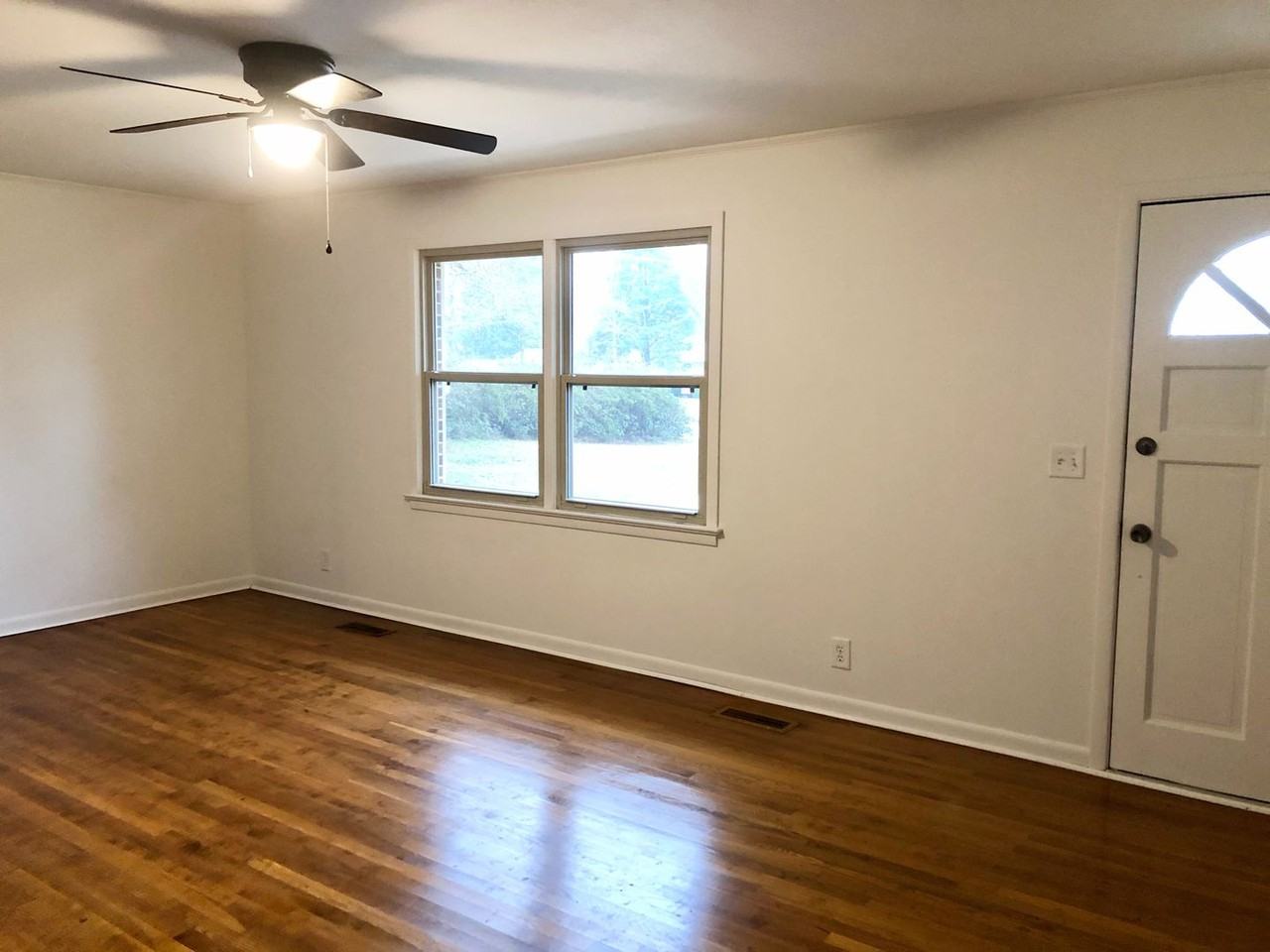 216 Glenwood Ave - Photo 2 of 17