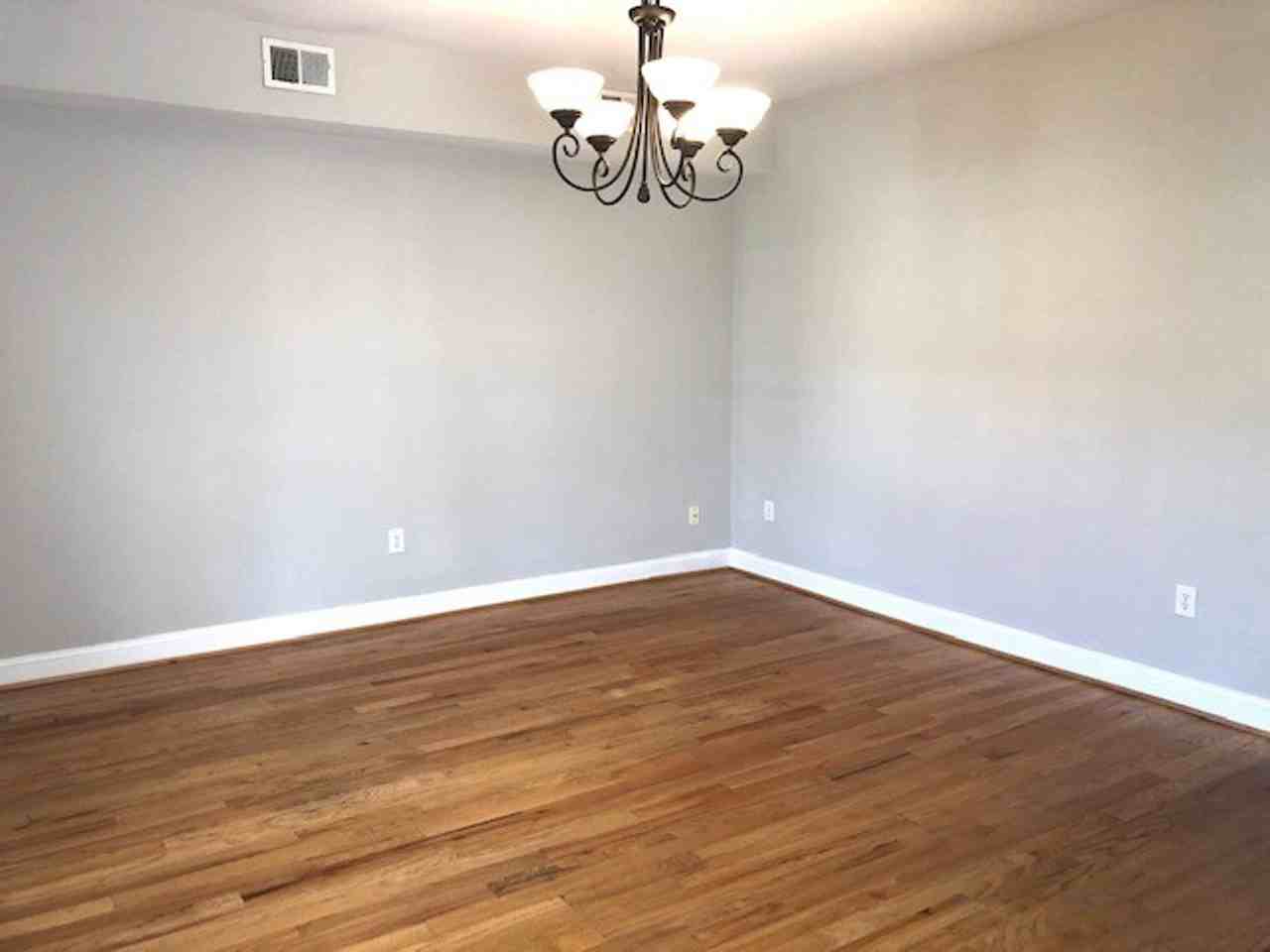 112 Canal Place Cir - Photo 3 of 20