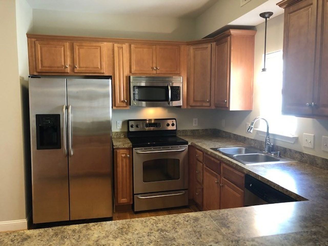 112 Canal Place Cir - Photo 7 of 20