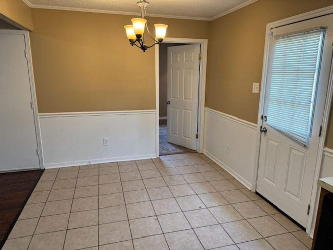 5331 Lauri Ln - Photo 7 of 11