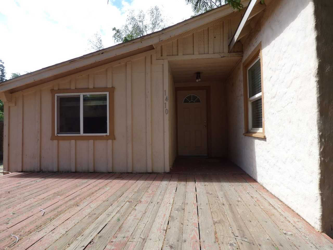 1410 North St - Photo 2 of 21