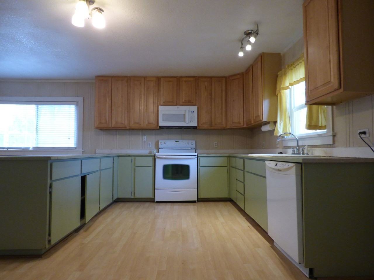 1410 North St - Photo 7 of 21