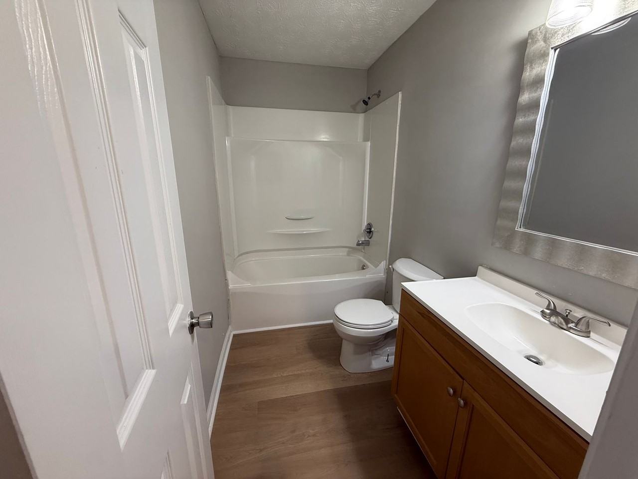 661 Maplewood Ln - Photo 7 of 9