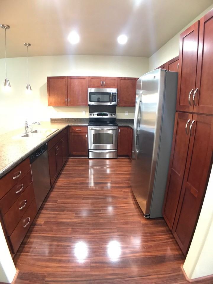 1134 Kukulu St #603 - Photo 4 of 14