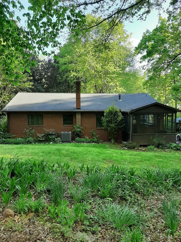 500 E J St - Photo 2 of 17