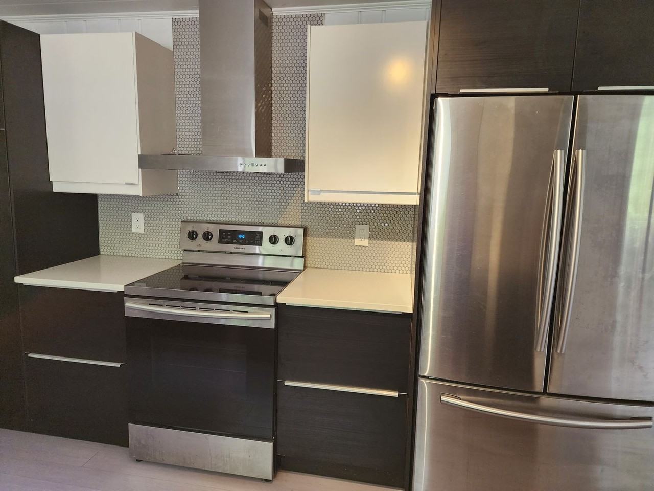 500 E J St - Photo 6 of 17